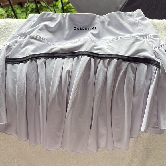 Goldhinge White Size Small Tinnis Skort. - Picture 3 of 5